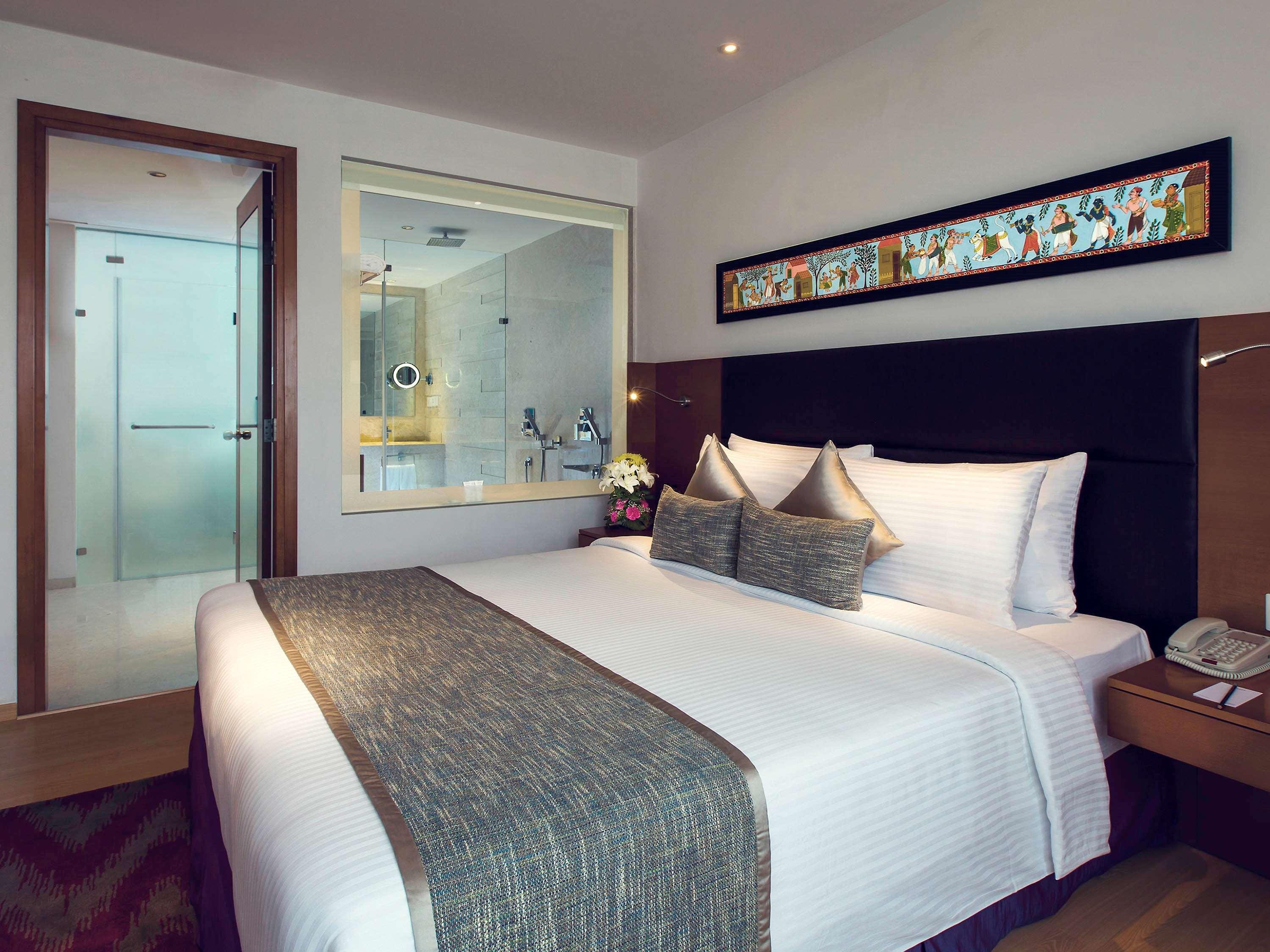 Mercure Hyderabad Kcp Banjara Hills, An Accor Hotel Екстер'єр фото A room at the Park Hotel, New Delhi
