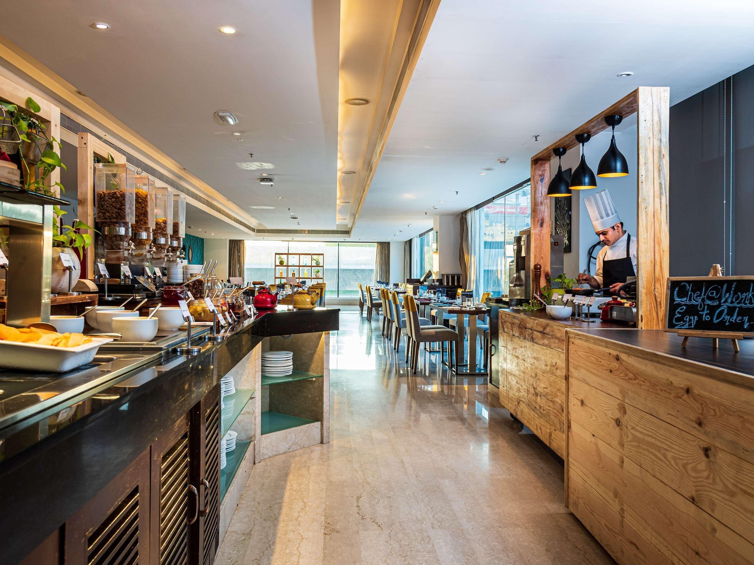 Mercure Hyderabad Kcp Banjara Hills, An Accor Hotel Екстер'єр фото The Kitchen