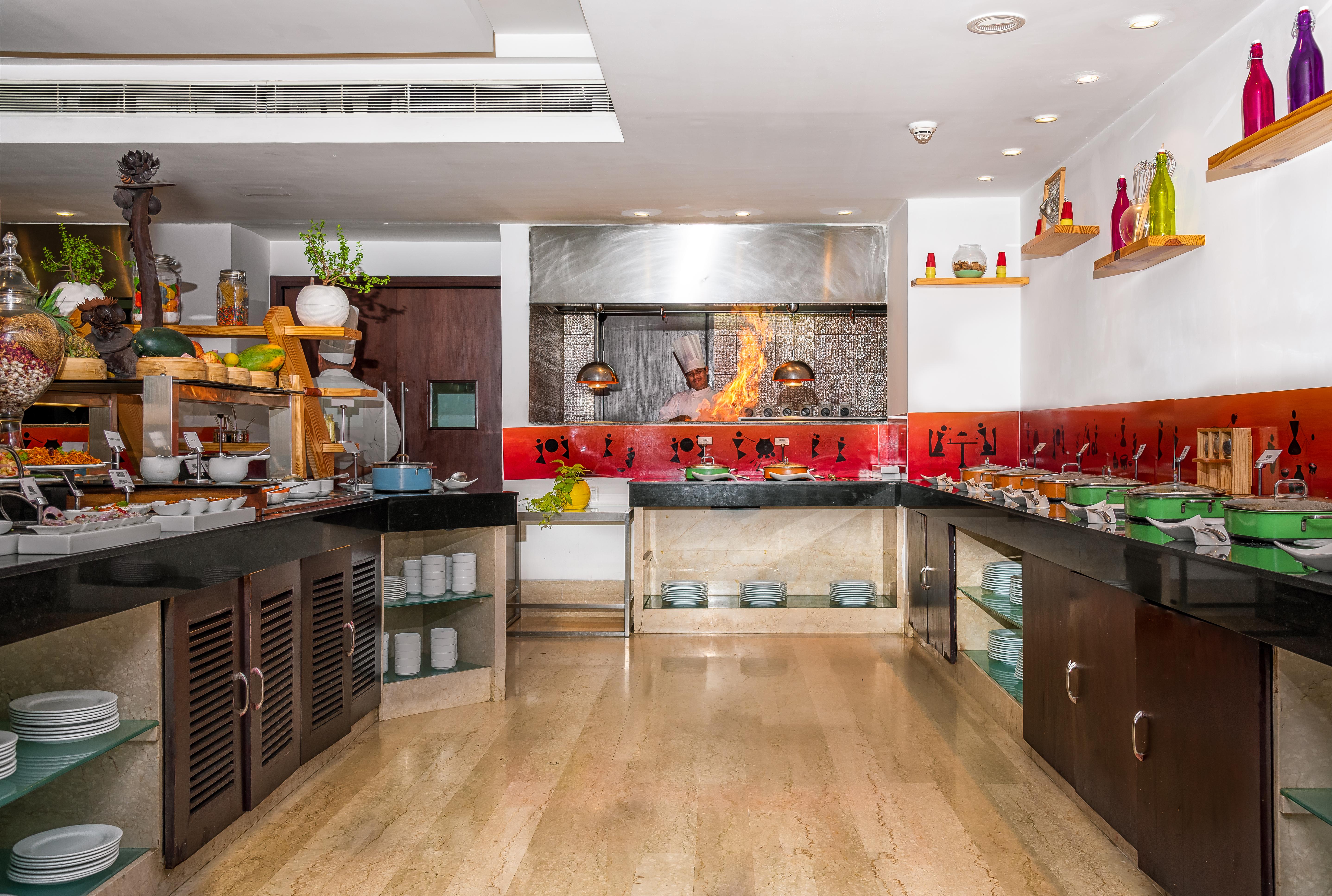 Mercure Hyderabad Kcp Banjara Hills, An Accor Hotel Екстер'єр фото A commercial kitchen